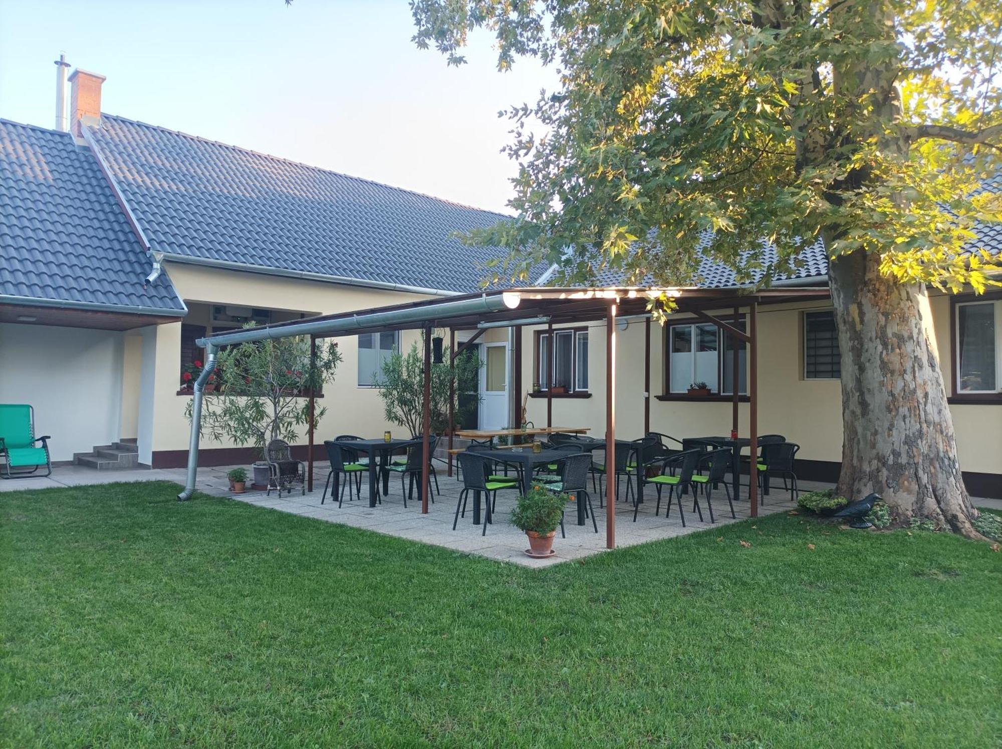 Tartos Szegfu Vendeghaz, Maganszallas Tazlar Экстерьер фото